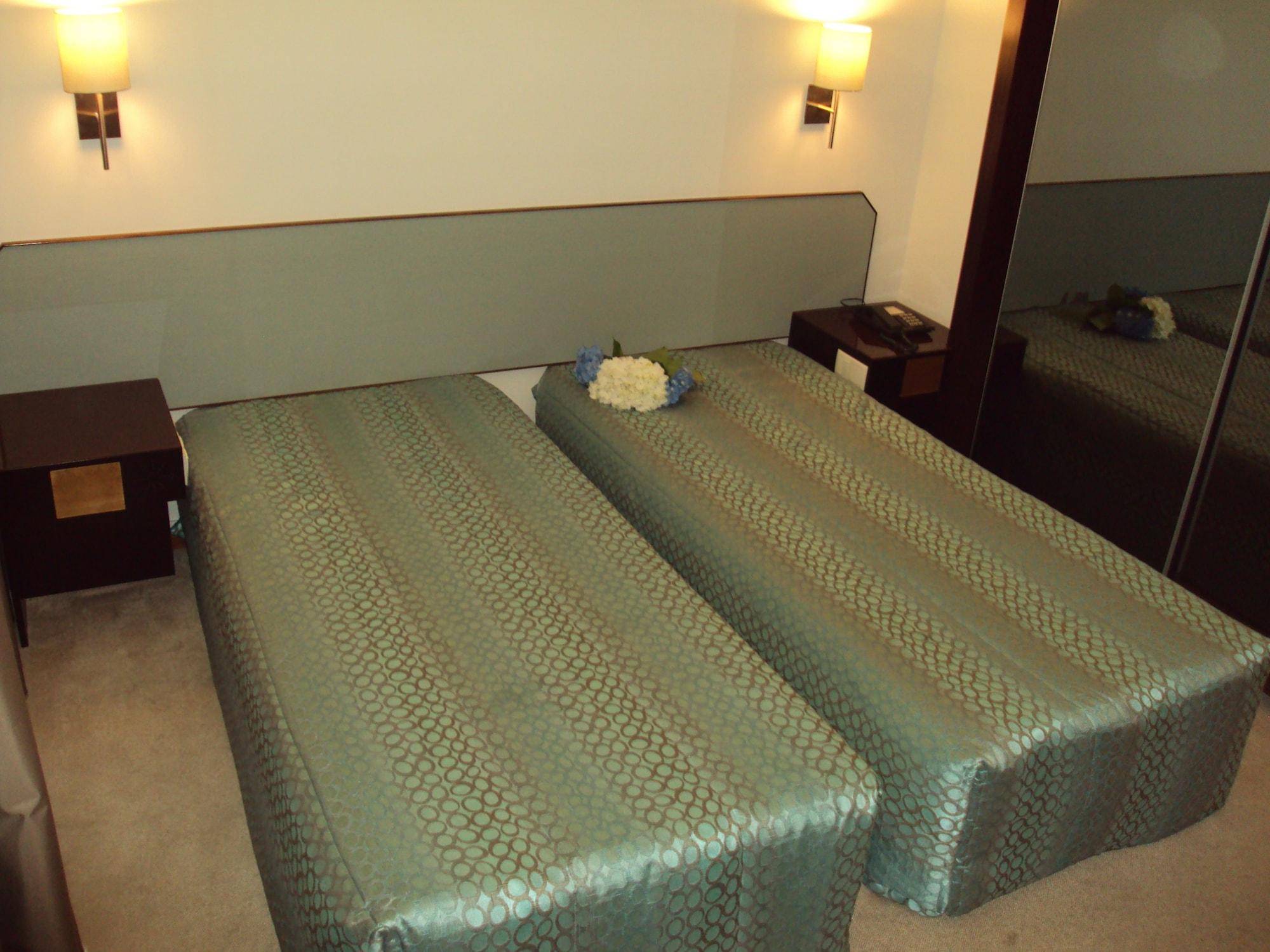 Nova Cruz Hotel Santa Maria da Feira Chambre photo