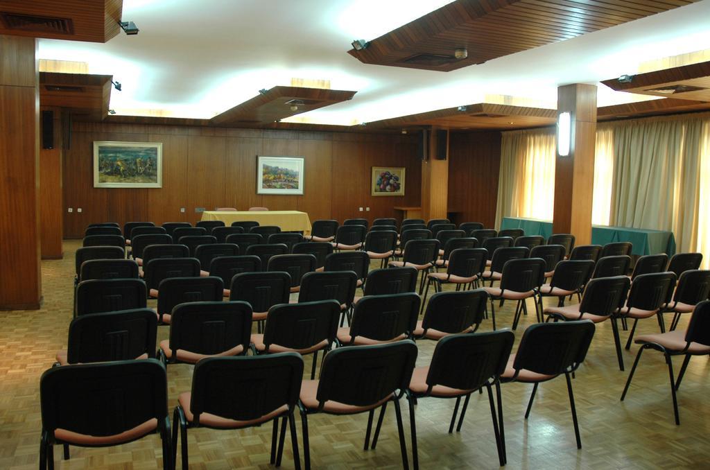 Nova Cruz Hotel Santa Maria da Feira Business photo
